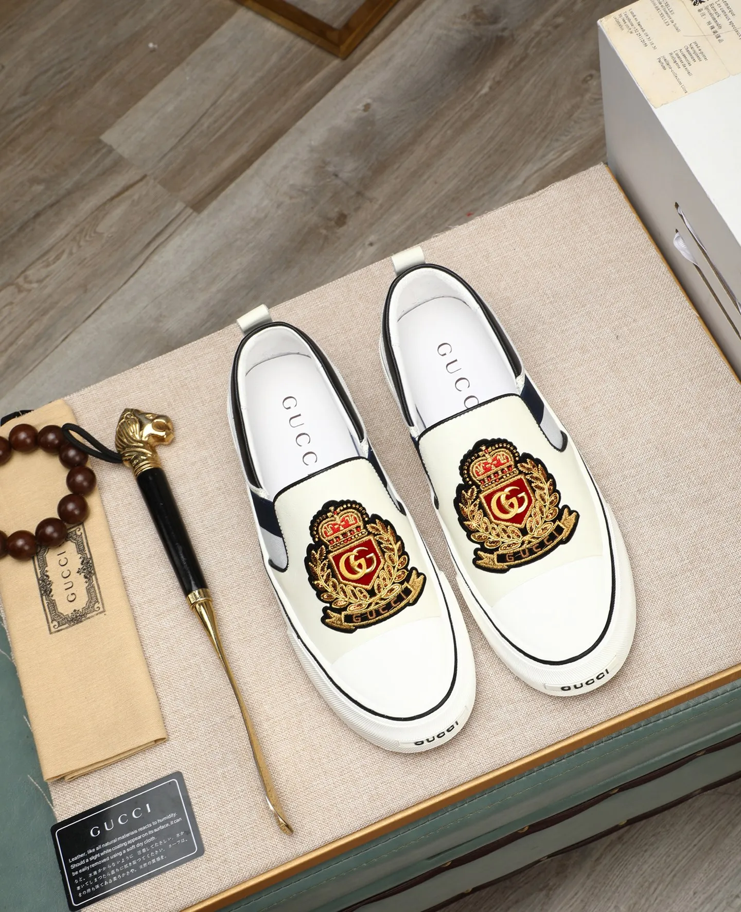 Men's shoes 💰460 GUCCI🔍🔍The latest models are on sale at the same time at the counter. Original calfskin imported from Italy, genuine leather lining, (high-end, extravagant, and classy) with exquisite workmanship. Soles: Original soles specially provided by the original factory. ⚠Exclusive double-layer movable molded soles are super comfortable⚠. Photos of the real thing🎬The real thing is even better🔍🔍"High quality·Follow the order" Code number 38-44